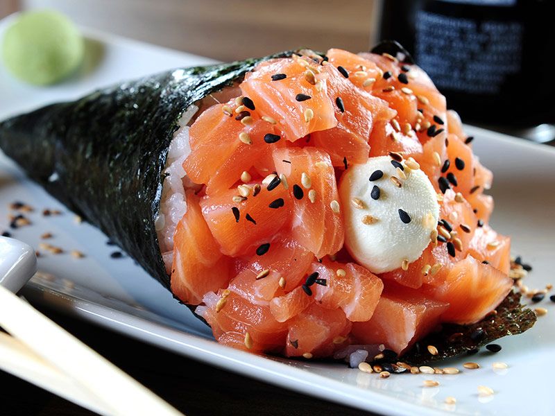 Salmon Temaki