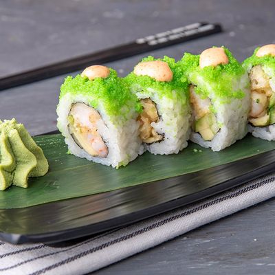 Tobiko Roll