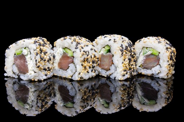 Ura Maki Tuna