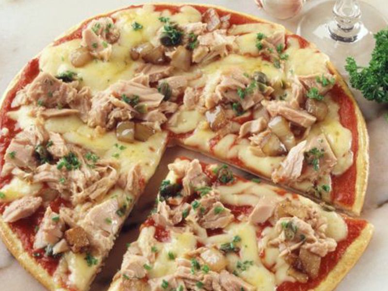 Tuna Pizza