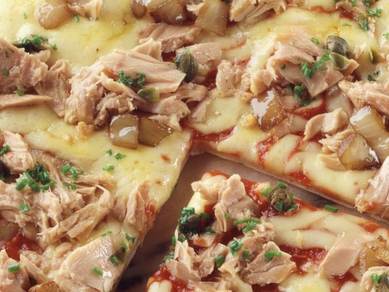 Tuna Pizza