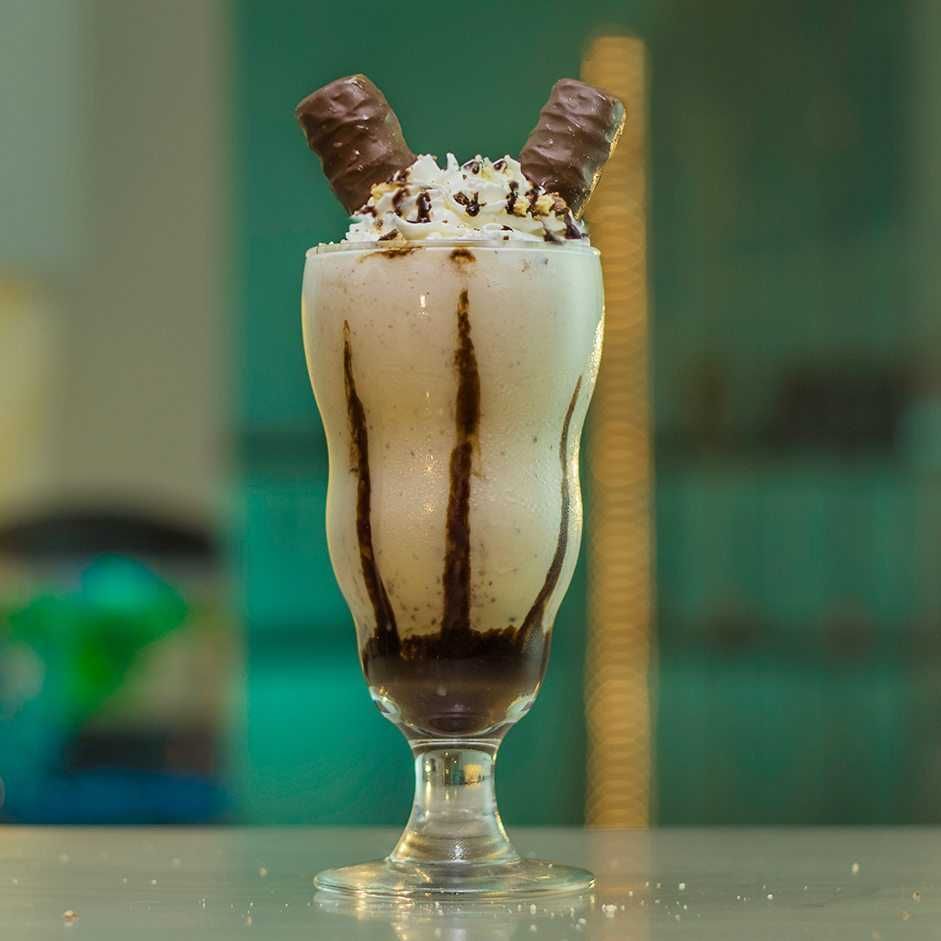 Twix Chocolate Shake