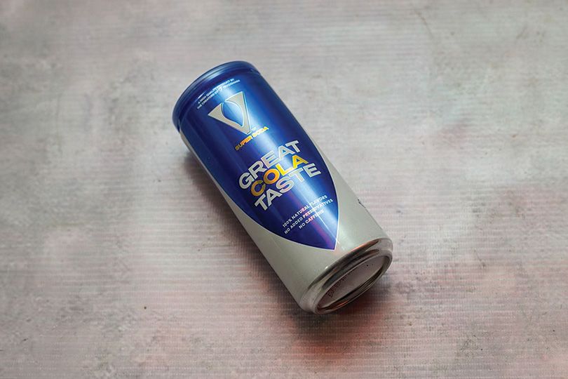 V Cola (Soft Drinks)