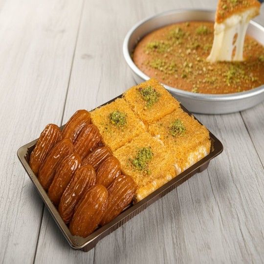 Nabulsi Kunafa and Mix Othmanliye And Balah El Sham