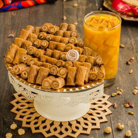 Hazelnut Konafa & Mango Treat