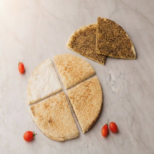 Zaatar And Akkawi Kaak
