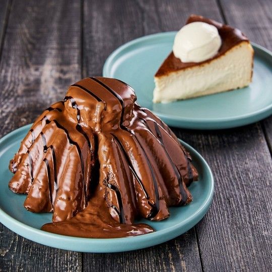 Melted Chocolate Cake Duo