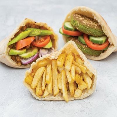 El Shabrawy Ta'ameya with Potatoes and Foul