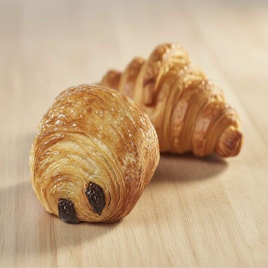Croissant & Pain Au Chocolate Pair