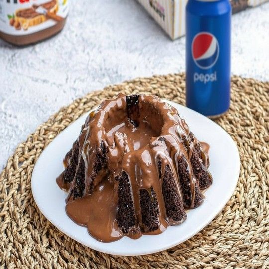 Molten Cake & Pepsi