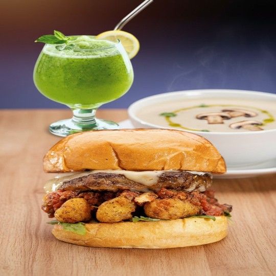 Mozzarella Burger Solo Meal