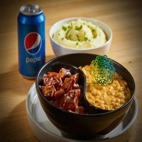 Mac N Cheese Chicken Meal