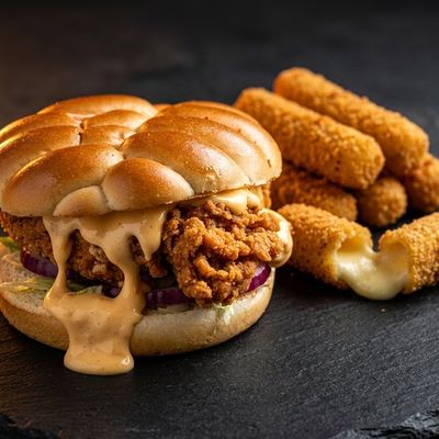 Original Chicken Burger & Mozzarella Sticks
