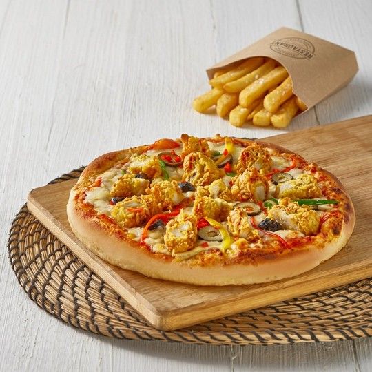 Crispy Chicken Pizza Solo Meal