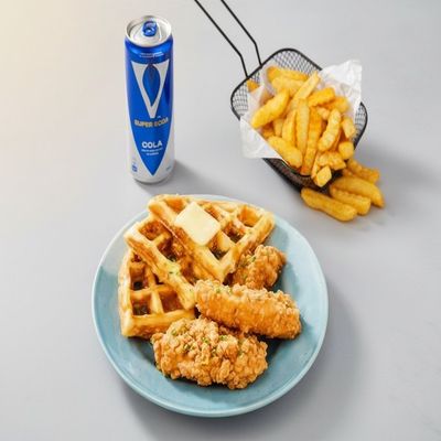 Crispy Chicken Waffle Meal