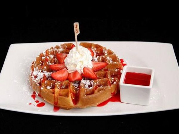 White Chocolate And Strawberry Waffle