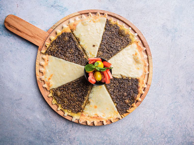 Oven Baked Mix Cheese Manoucheh