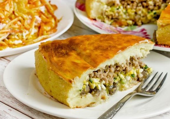 minced meat stuffed pie