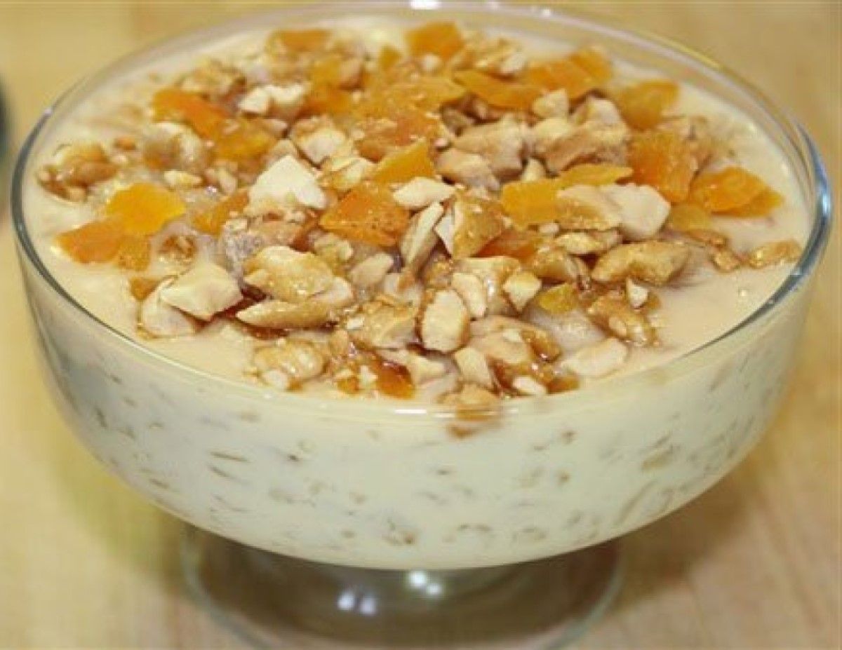 Rice Pudding With Cream And Nuts