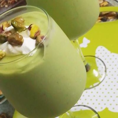 Avocado With Honey And Milk And Ice Cream