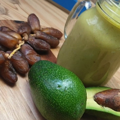 Avocado And Dates