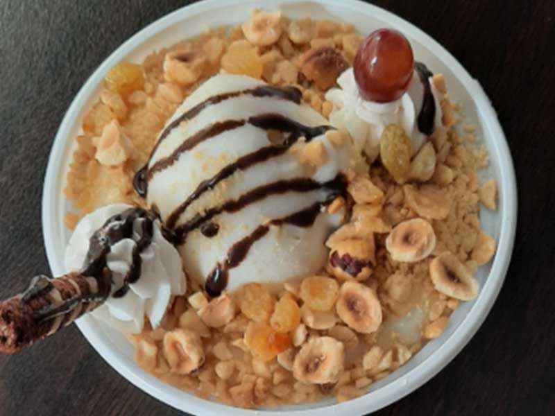 Rice Pudding With Ice Cream And Nuts