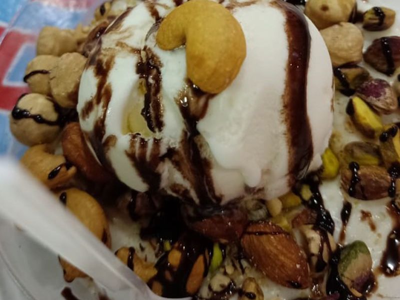 Rice Pudding With Ice Cream And Nuts