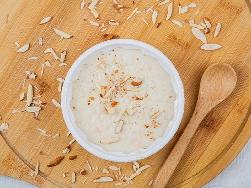 Rice Pudding With Qeshta And Honey And Nuts