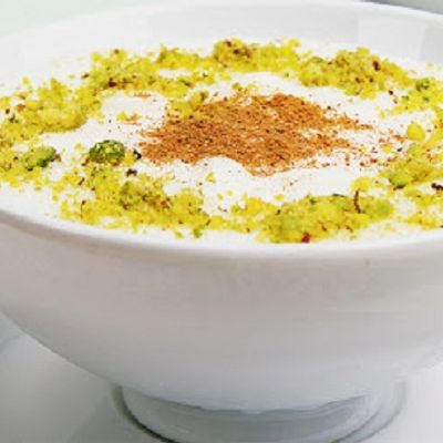 أرز بالحليب مع المكسرات