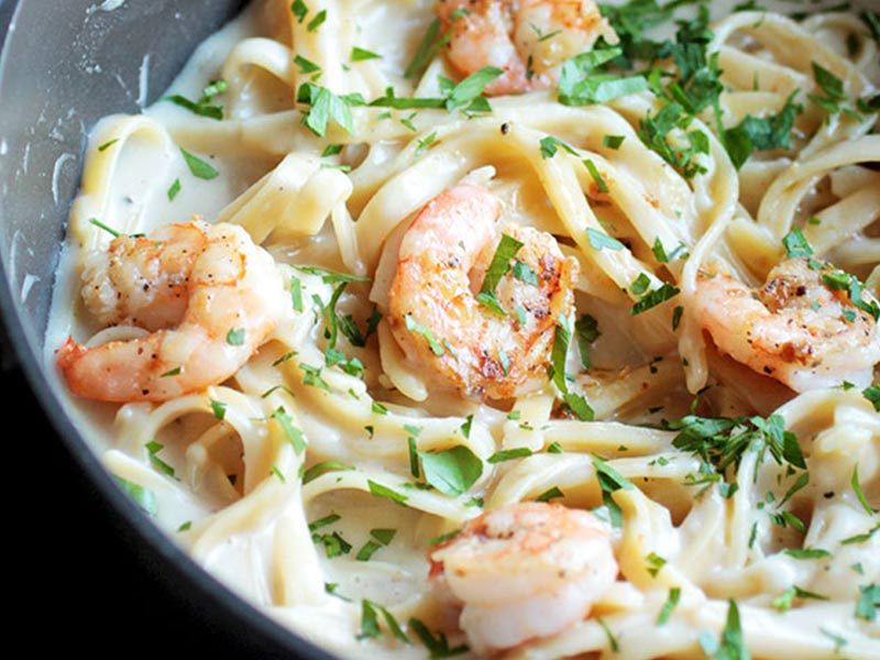Seafood With White Sauce Pasta