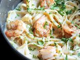Seafood With White Sauce Pasta