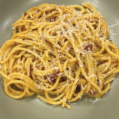 Spaghetti with sauce pasta