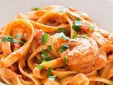Pasta With Shrimp And Red Sauce