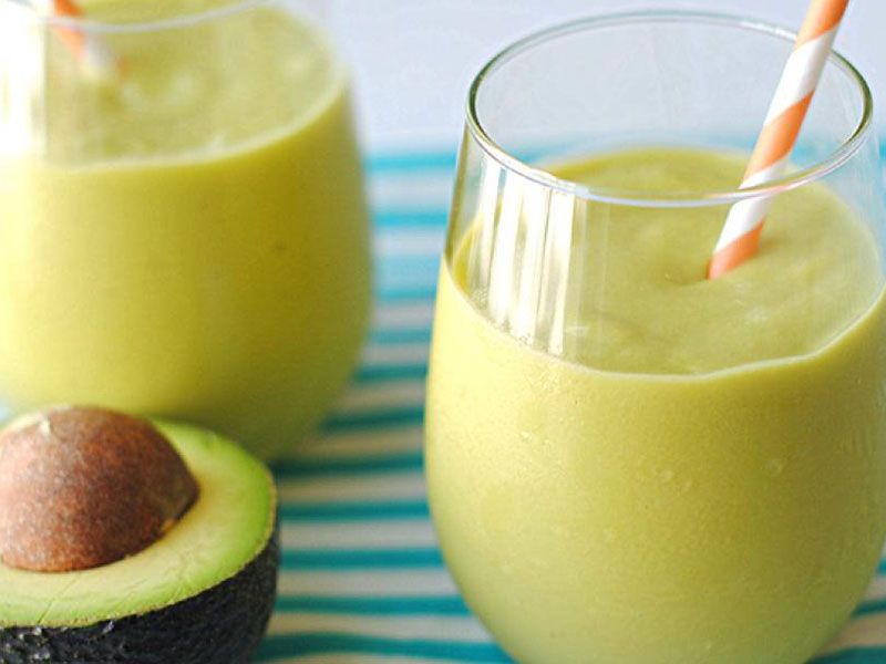 Avocado And Cashew Cocktail