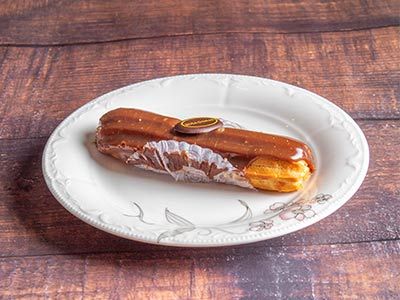 Chocolate Éclair