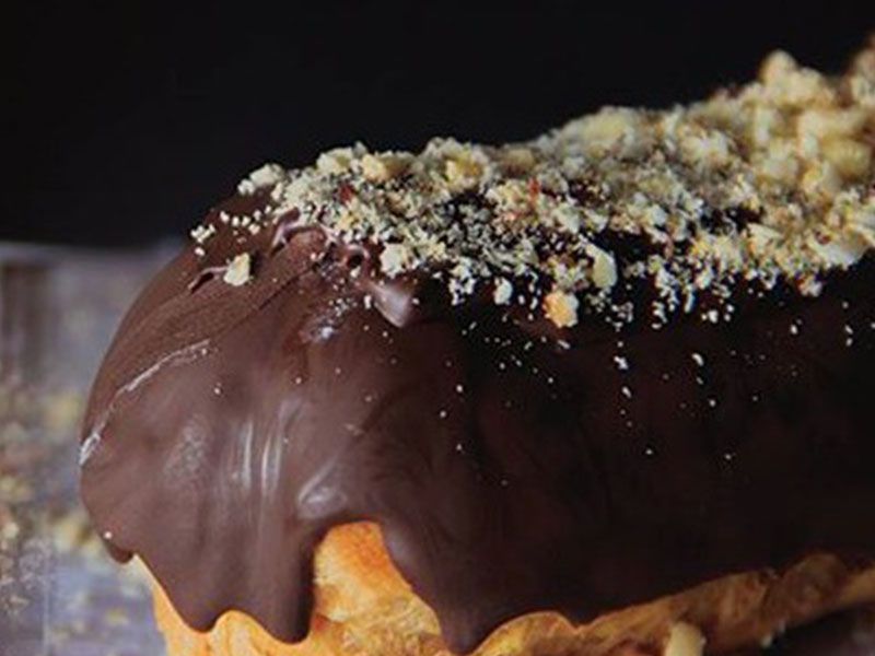 Luxe chocolate eclair piece