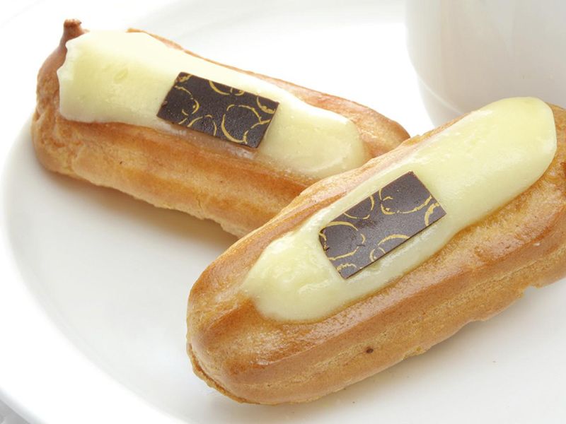 Caramel Éclair