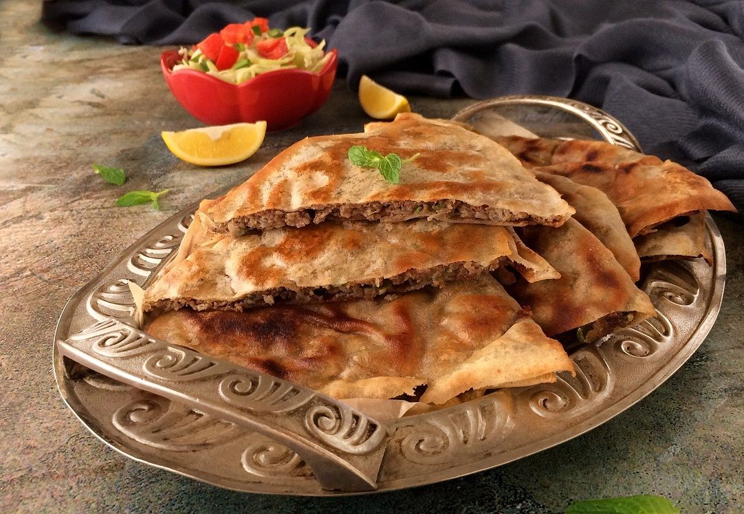 Alexandrian Sausage With Mozzarella Cheese Hawawshi