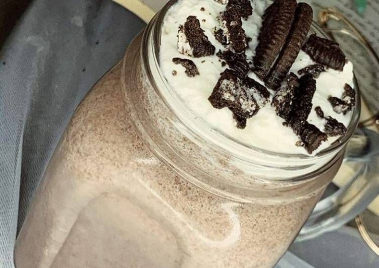 Oreo Chocolate Milkshake