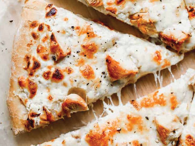 Alfredo Pizza