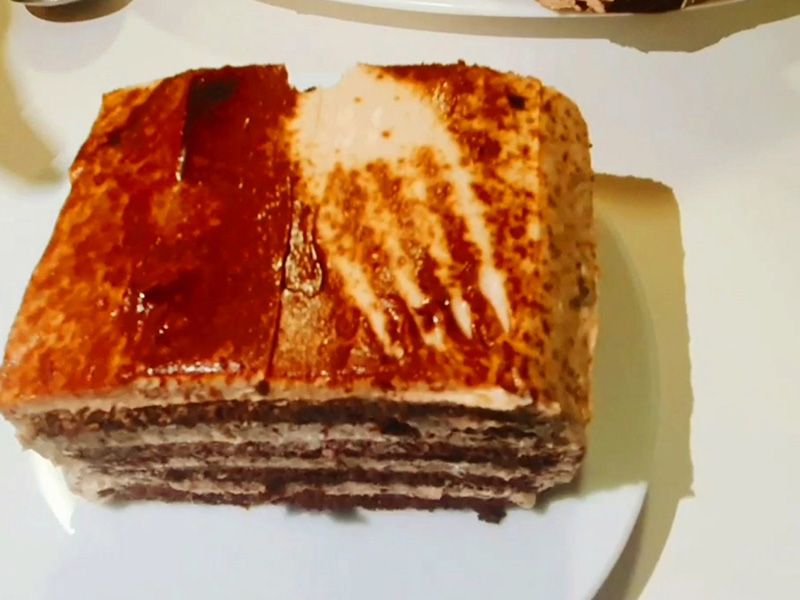 Almond Gateau