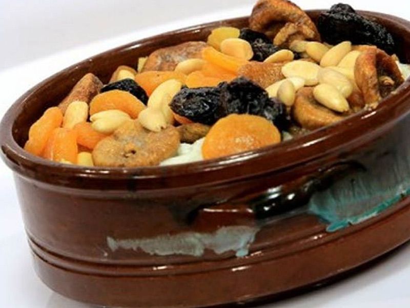 Umm Ali With Fruits