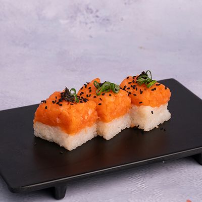 SALMON Oshi Sushi