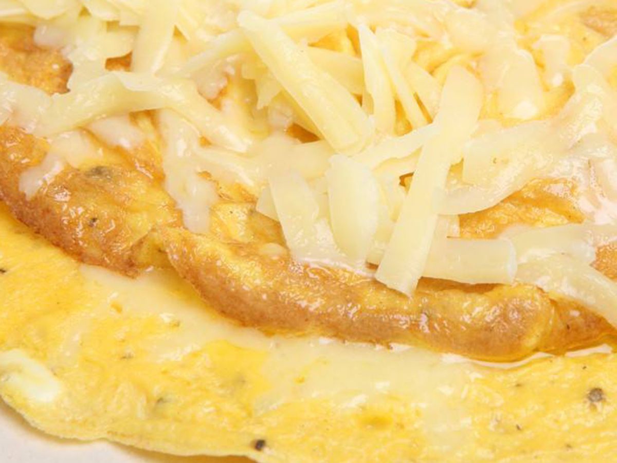 Omelette cheese sandwich