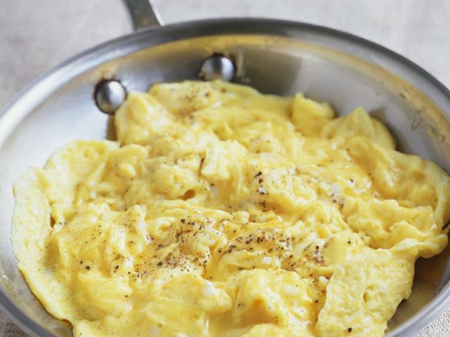 Mix cheese omelette platter