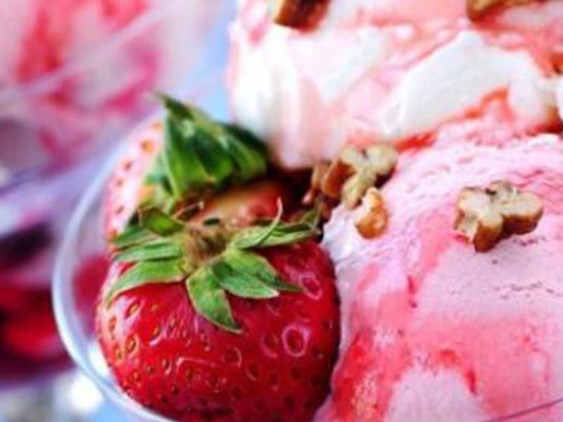 Mix Fruits Ice Cream Roll