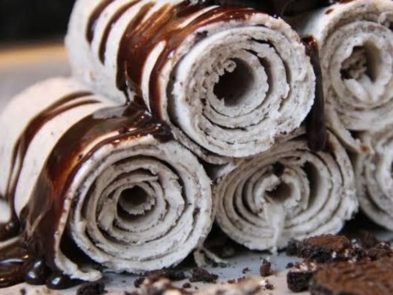 Gum Ice Cream Roll