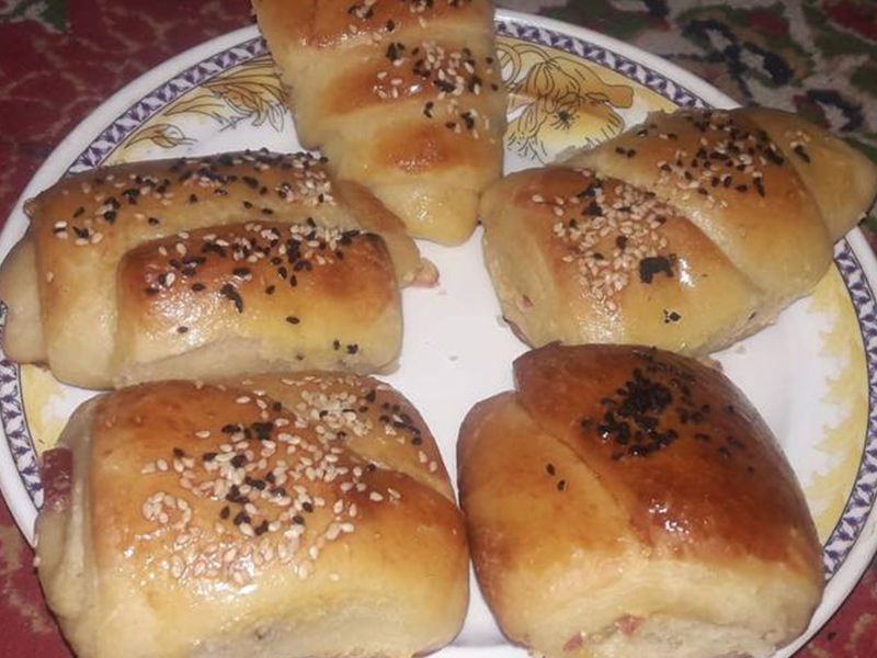 White Cheese With Cheddar Cheese Pate