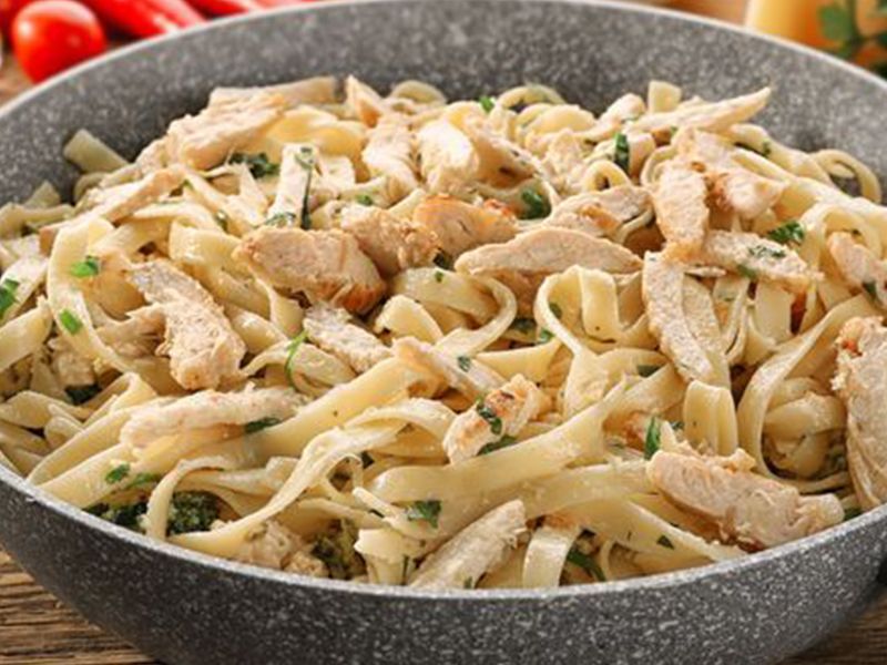 chicken alfredo pasta