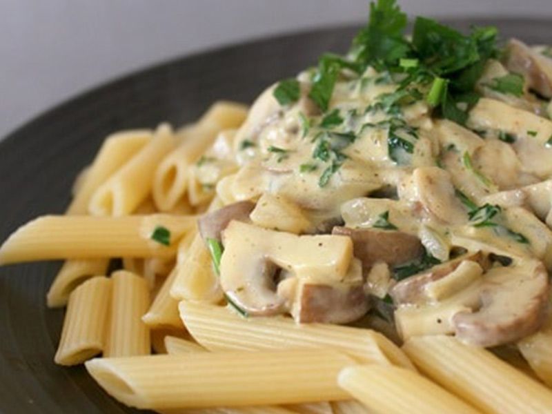 Chicken With Mushroom Pasta